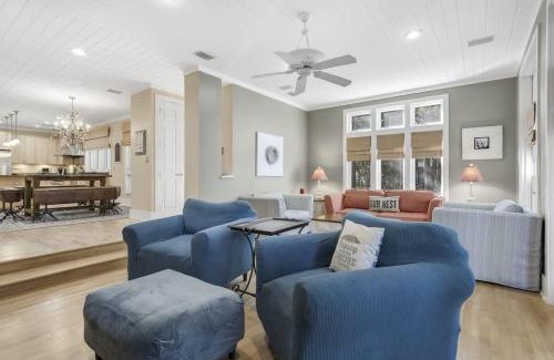 Seaside House | Ingle's Nest in Beautiful Seaside