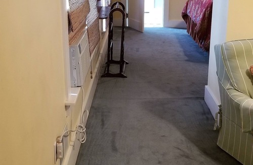 Quechee House | Inn at Clearwater Pond (Quechee)