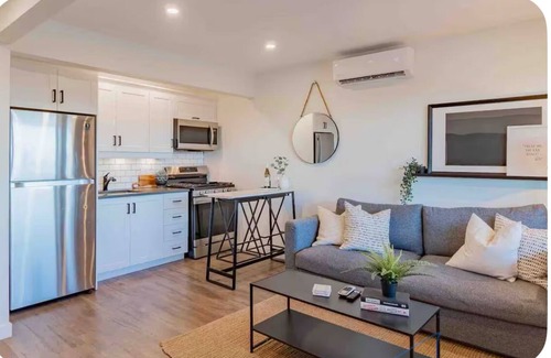 Beamsville Condo | INN ON THE BENCH