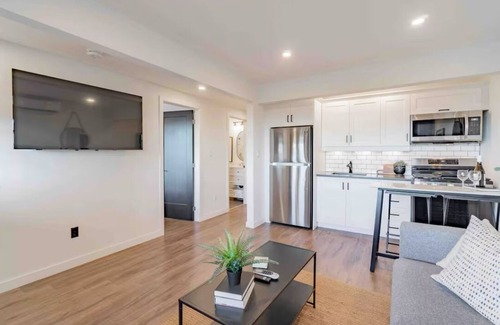 Beamsville Condo | INN ON THE BENCH