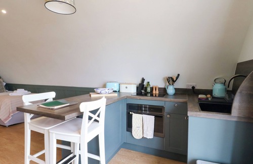 Isle of Luing Cottage | INSH, pet friendly, with a garden in Cullipool, Isle Of Luing