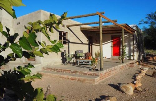 Calitzdorp Apartment | Insika - A place of peace and tranquility