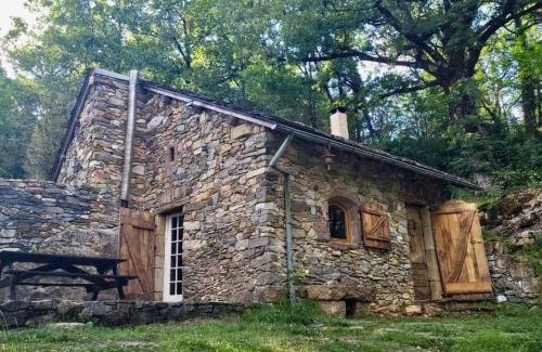 Arnac-sur-Dourdou Other | Insolite bergerie dans la forêt