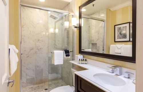 Carlsbad Village Resort | Instant Booking 25% off - Carlsbad Inn (1 Bedroom)