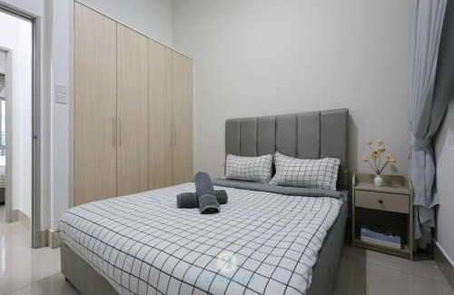 Salak South Apartment | Instaworthy 2B2B - 6 pax - F&B & Mart - Chan Sow Lin