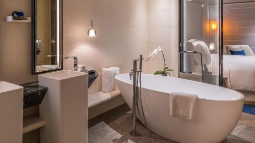 Middle Chaoyang Hotel | InterContinental Beijing Sanlitun by IHG