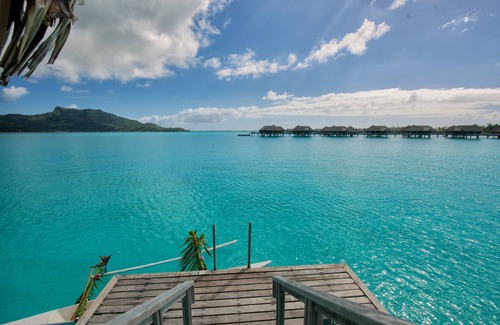 Bora Bora Hotel | InterContinental Bora Bora Resort and Thalasso Spa by IHG