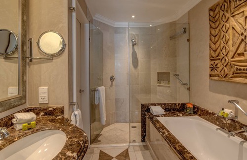 O.R. Tambo Hotel | InterContinental Johannesburg O.R Tambo Airport by IHG