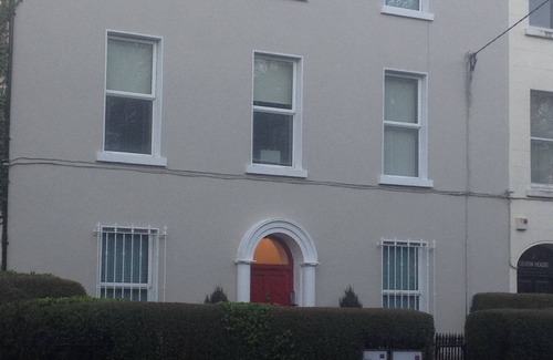 Claddagh Apartment | Intl Townhouse Apt on The Crescent: perfect for walking everywhere!