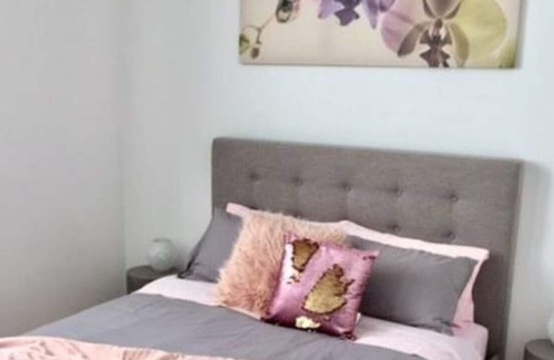 Prahran Apartment | ** INTRO PRICES! FABULOUS PRAHRAN/CHAPEL ST LIVING