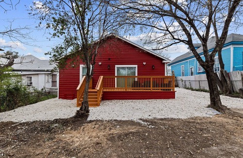 Near East Side Cottage | Inviting 4br/2.5ba Downtown Home With Ample Space!