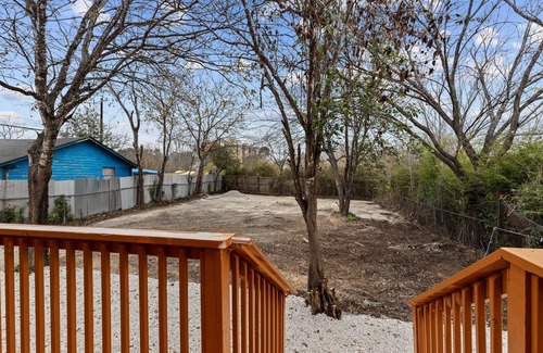 Near East Side Cottage | Inviting 4br/2.5ba Downtown Home With Ample Space!