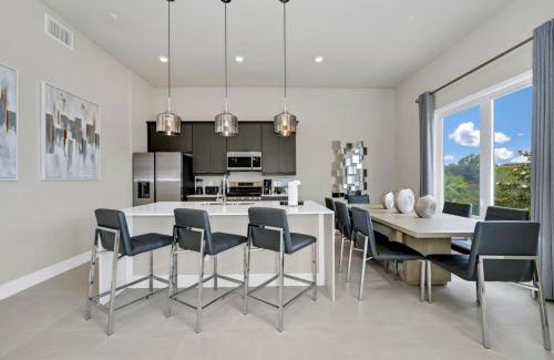 Reunion Apartment | Inviting Condo With Pool Table Near Disney With Resort & Waterpark Access - B34-246