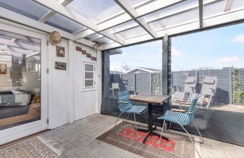 Karrebksminde House | Inviting Cottage By The Beach With A Lake View