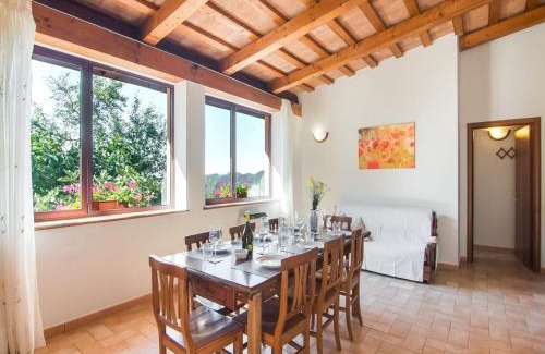 Apecchio House | Inviting Farmhouse in Appenines with covered swimming pool