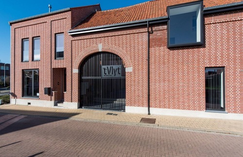 Riemst Villa | Inviting Holiday Home in Vlijtingen with Garden