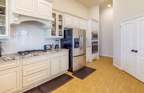 Wellborn House | Inviting home in a quiet neighborhood with playroom & enclosed yard
