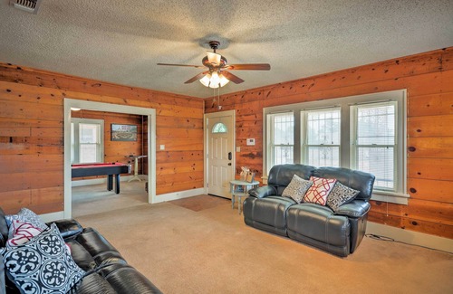 North Overton Cottage | Inviting Lubbock Home > 1 Mi to Downtown