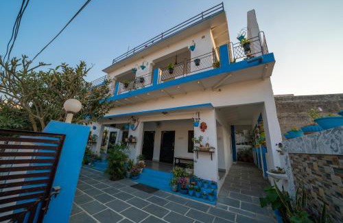 Bharatpur Bed & Breakfast | Iora Guest House