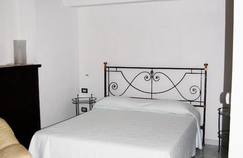 Ogliastro Cilento Apartment | IPPOLYTOS - Monolocale nel Cilento