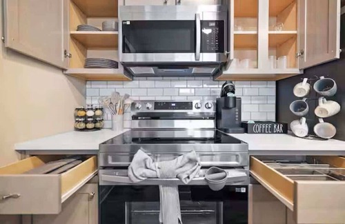 Whitestown Apartment | IRIE Living, Replenish Kg 2Bd+Gym+Pool, BRAND NEW!