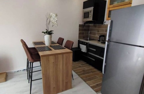 Saint-Denis Apartment | Iris - A Seaside Haven in the Heart of Saint-Denis