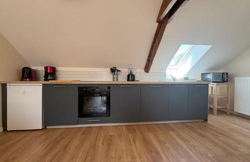 Saint-Martin-de-Brethencourt Apartment | Iris d'eau - Charming apartment village center