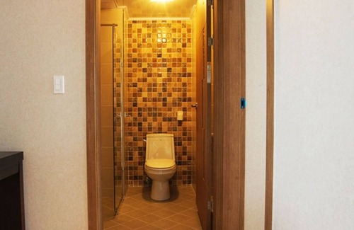 Songsan-dong Hotel | Iris Hotel