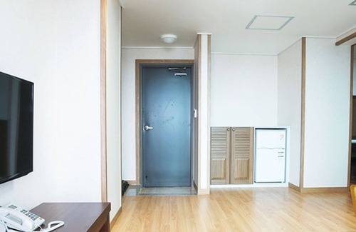 Songsan-dong Hotel | Iris Hotel