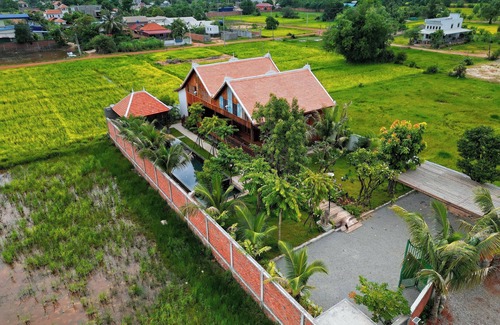 Sangkat Sla Kram Villa | Isann Lodge Private Pool Villa
