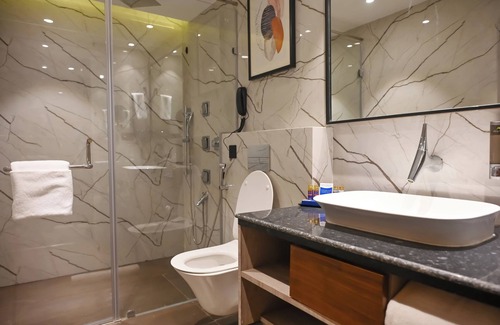 Deoghar Hotel | Ishaan Sarovar Portico Deoghar