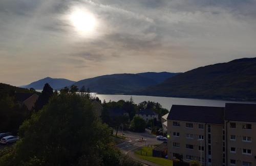 Fort William Apartment | Isla's Mountain View