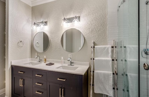 Gulf Place House | Island Breeze