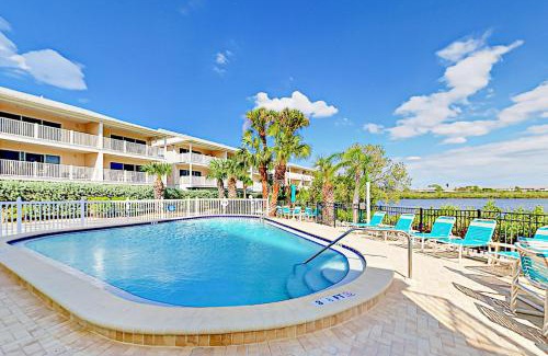 Indian Shores Apartment | Island Time