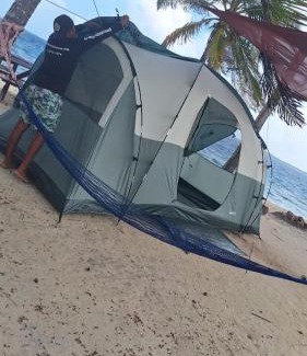 Panama Other | Islas de Guna Yala Camping frente al mar