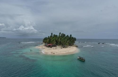 Panama Other | Islas de Guna Yala Camping frente al mar
