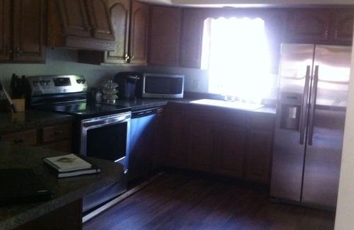 Selinsgrove House | Isle of Que Guest House