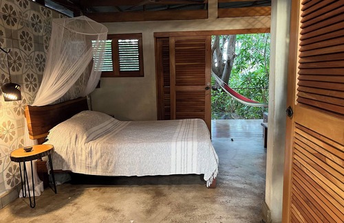 Granada Bed & Breakfast | Isleta El Espino - Private Island Ecolodge