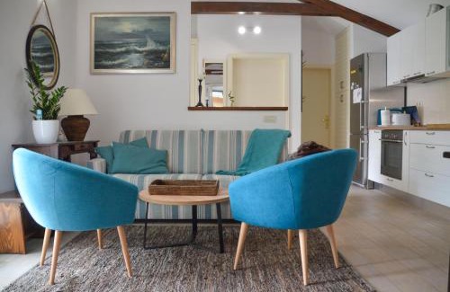 Kastel Gomilica House | ISSA Holiday Home - 3 Min Walk to Beach