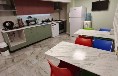 Alibeykoy Mahallesi Apartment | Istanbul Eyüpsultan Women Only Hostel : Quadruple Room