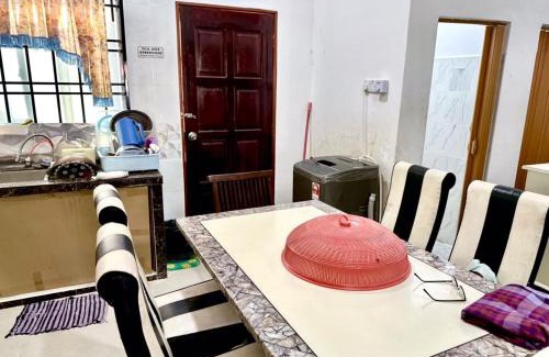 Kota Tinggi House | Isyfaq Homestay 2 bedroom & 2 bathroom