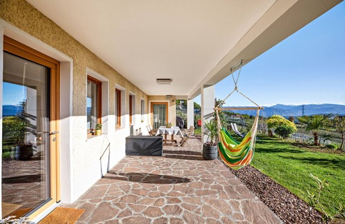 Castelvecchio Alto Apartment | Holiday Apartment 'Weitblick Kaltern' with Mountain View, Private Terrace, and Garden