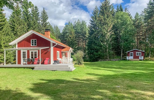 Vastervik Municipality House | It is only 3 km from this vacation home to Västervik.