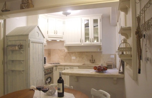Marina di Castagneto Carducci Apartment | Cosy apartment for 4 people with WIFI and TV