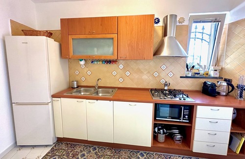 Raito Villa | Villa Indipendente Panoramica Immersa in un Giardino Mediterraneo di 700 mq