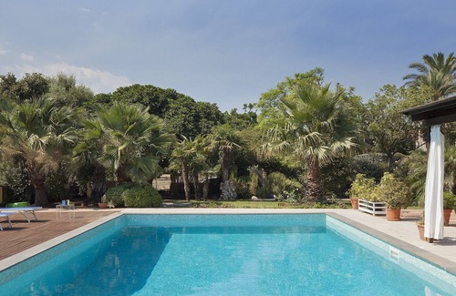 Sant'Agata Li Battiati House | CATANIA ARTISTS RETREAT, BETWEEN ETNA AND TAORMINA