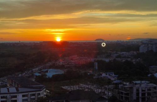 Penampang House | ITCC Manhattan Suite by Pleasant Amenities