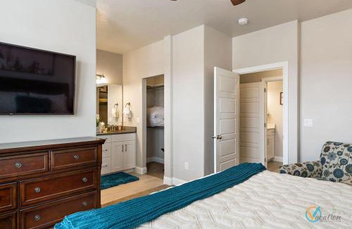 Sienna Hills Apartment | Its About Time