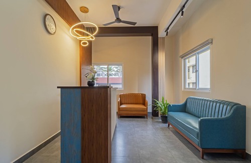 Vyttila Hotel | Itsy Hotels Avani Stays, Vyttila, Kochi