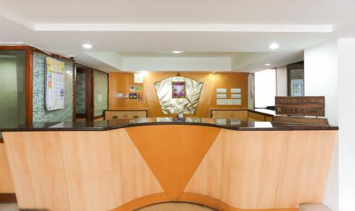 Pune Hotel | Itsy Hotels Hill View Ex